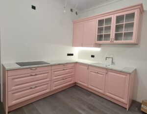 kuchnia na wymiar pink